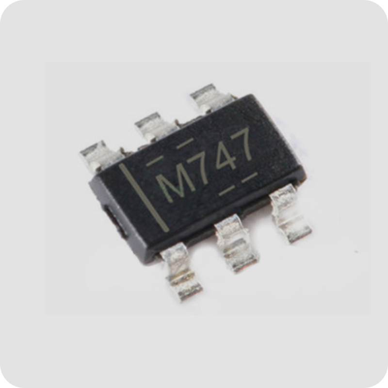 LM74700QDBVRQ1